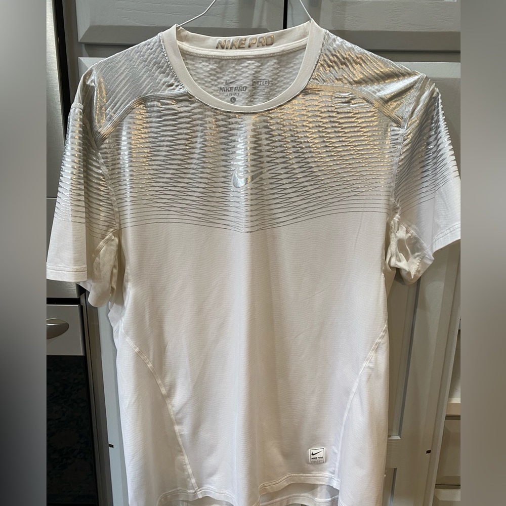 Nike size large men’s dry fit shirt